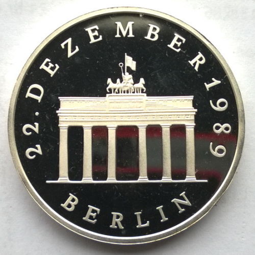 ermany ddr 1990 brandenburg gate 20 mark silver coin,proof(大图