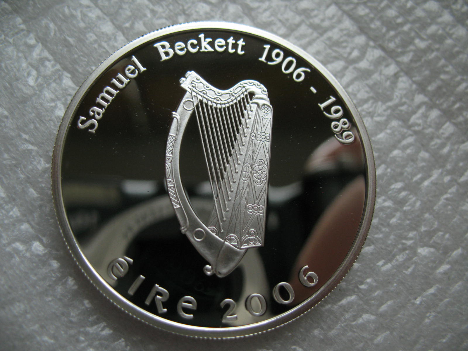 2006年爱尔兰10欧元人物精制纪念大银币(大图展示)