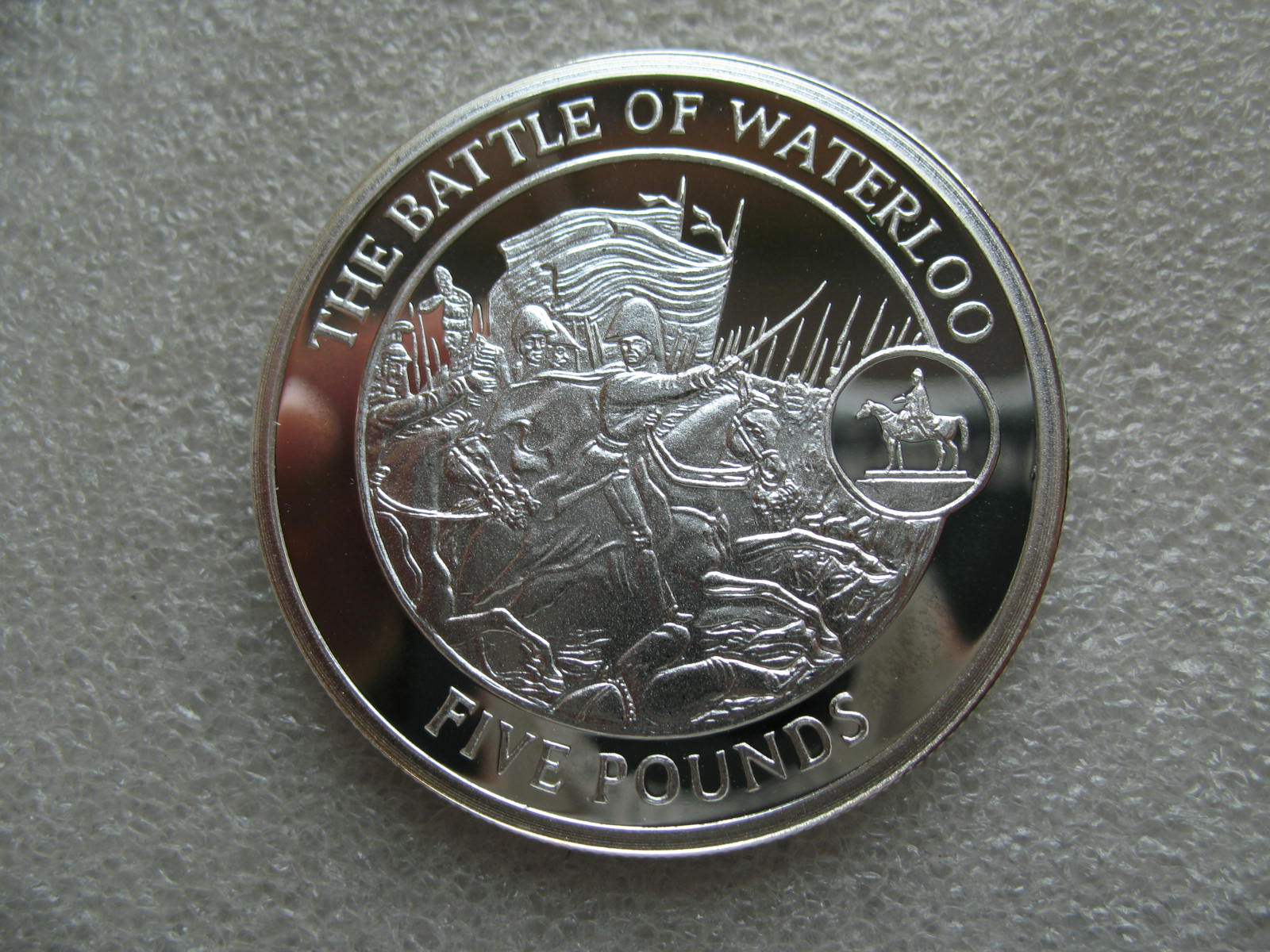 2009年直布罗陀5英镑精制纪念大银币-滑铁卢战役(大图展示)
