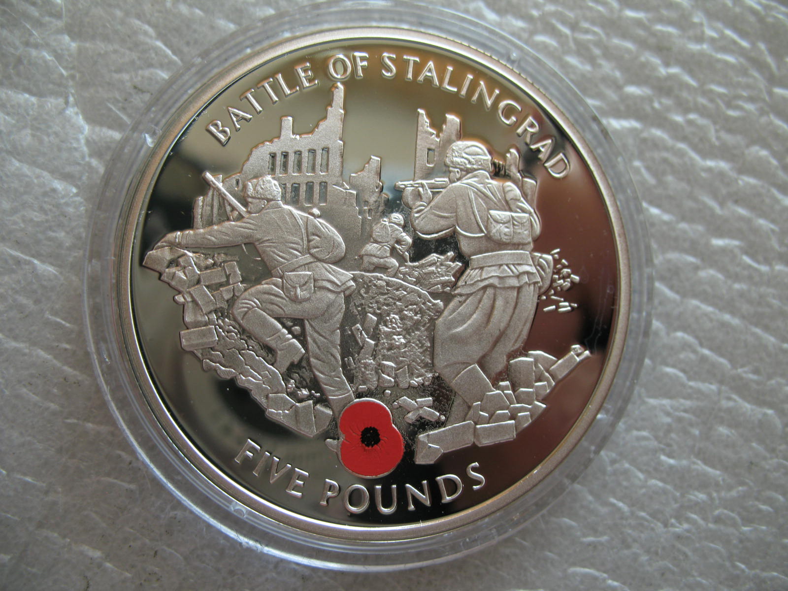 2004年直布罗陀5英镑精制彩色二战纪念大银币-斯大林格勒战役(大图