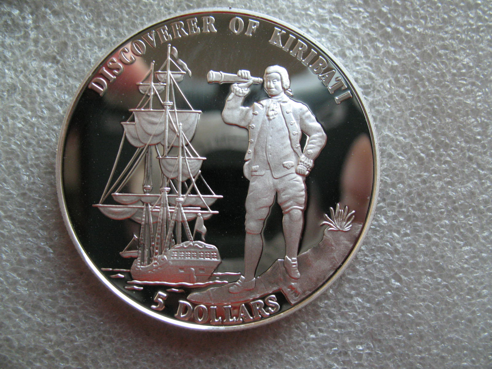 1996年 基里巴斯 5元 精制纪念大银币-发现基里